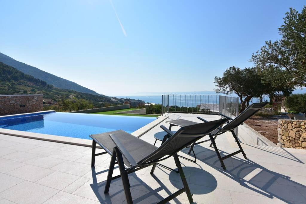 Villa Katarina - Infinity Pool With Amazing View Bol Exterior photo
