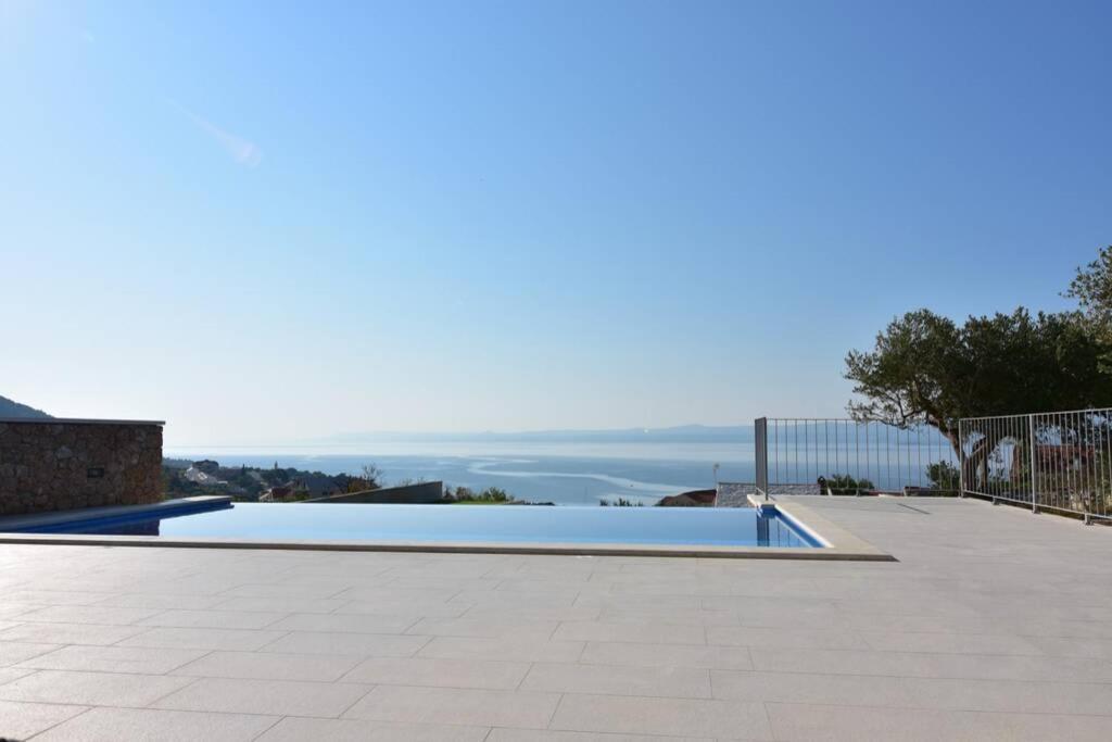 Villa Katarina - Infinity Pool With Amazing View Bol Exterior photo